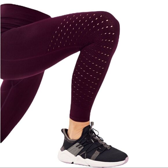 Fabletics High Waisted Perforated 7/8 Leggings - Picture 6 of 6